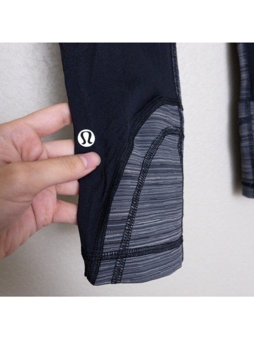 Lululemon Run Inspire Crop II Luxtreme Legging 4 Cyber Stripe Black Mesh Pocket - Picture 7 of 10